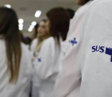 Mais Médicos melhorou a saúde da população, diz secretário