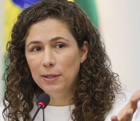 Considerados obsoletos, governo extingue mais de 44 mil cargos 