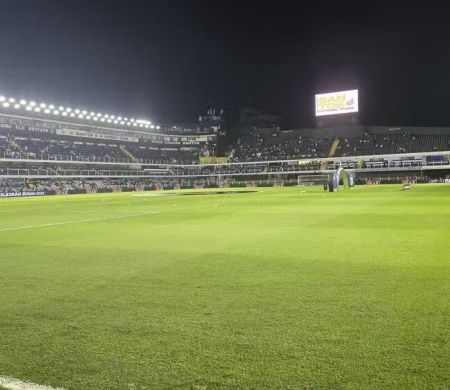 Tentando se distanciar do Z4, Santos recebe o Grêmio na Vila 