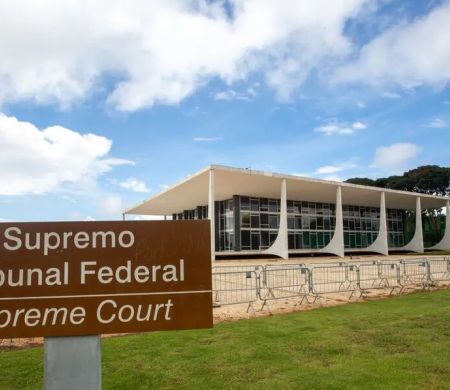 STF começa julgamento sobre vínculo de emprego de motoristas de apps