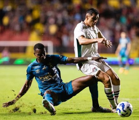 Fluminense vacila e cede empate nos acréscimos ao lanterna Sport