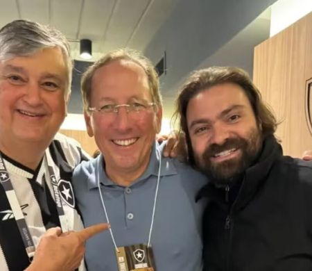 Textor diz que fica no Botafogo até morrer e descarta disputa com clube social