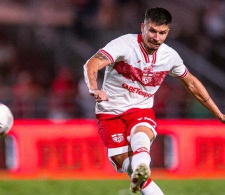 CRB vira pra cima do Goiás jogando na Serrinha e fica a 2 pontos do G4