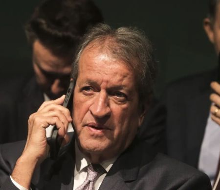 Avogado diz que Valdemar gerenciou diálogo contra urnas