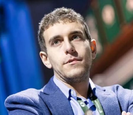 Mestre enxadrista de 29 anos, Daniel Naroditsky morre nos EUA