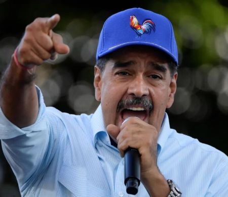 Venezuela mobilizou cinco mil mísseis de defesa russos, diz Maduro 