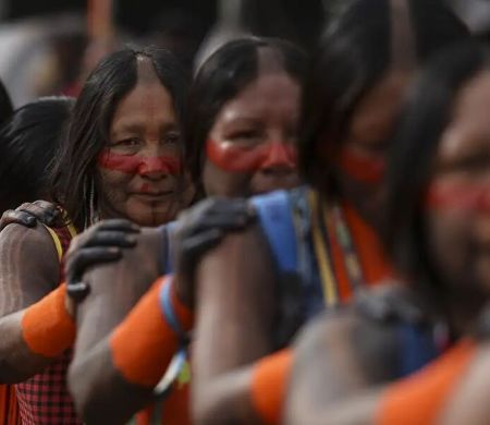 IBGE aponta que 391 etnias indígenas falam 295 línguas no Brasil