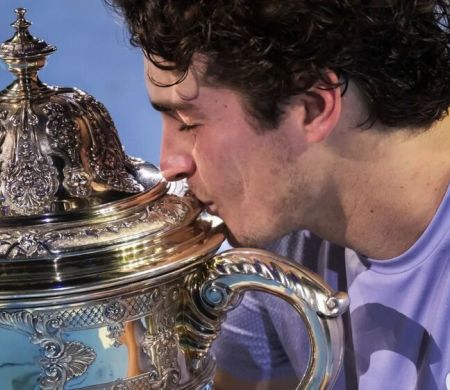 João Fonseca vence Fokina e é campeão do ATP 500 da Basileia