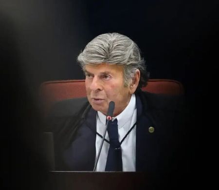 Sessão em que Fux estrearia na 2ª Turma do STF é cancelada 