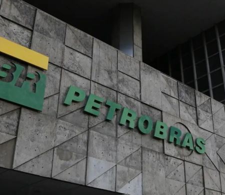Petrobras lança PDV para alcançar até 1,1 mil servidores