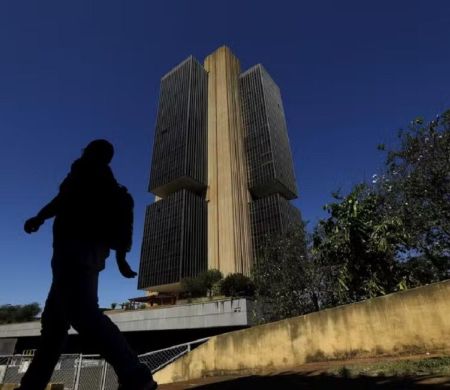 Veja como novas regras do BC podem atingir as finanças do crime organizado