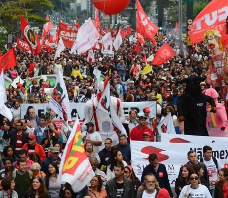 Centrais festejam isenção do IR, mas prefeituras terão prejuízo de R$ 10 bi