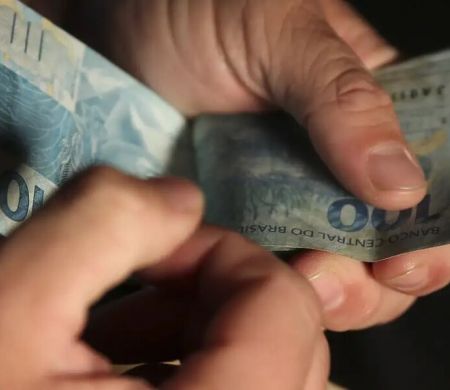 Poupança tem retirada líquida de R$ 9,7 bilhões em outubro