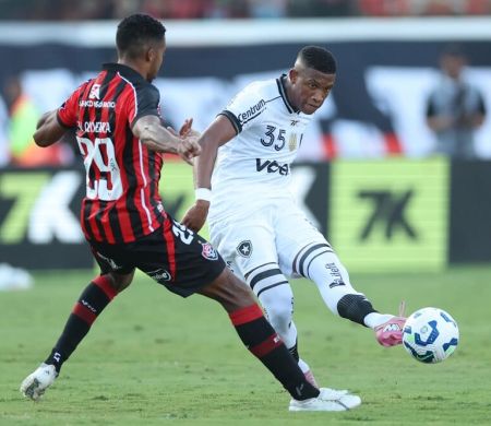 Botafogo só empata com o Vitória jogando no Barradão, em Salvador