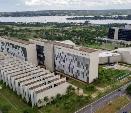 Por unanimidade, STJ proíbe FA de afastar militares por transição de gênero