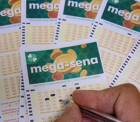 Prêmio da Mega-Sena no sorteio desta sexta é de R$ 100 milhões