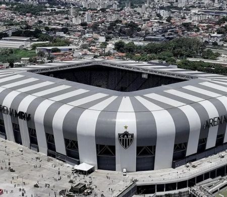 Dez mil torcedores do Galo vão ver a final contra o Lanús na Arena MRV