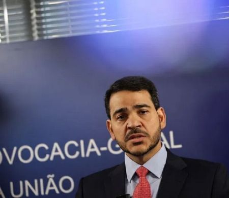 Messias se agarra a ministros do STF em meio à tensão com Alcolumbre