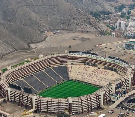 Palmeiras e Flamengo decidem hoje quem será o tetra da América 