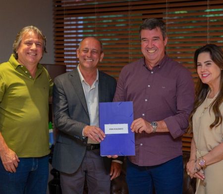 Caravina reforça apoio a Taquarussu em reunião com Riedel e prefeito Clovis