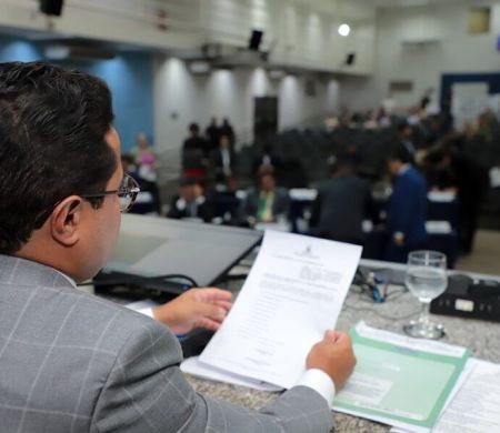 Câmara cria comissão para vasculhar aplicações do IMPCG no Banco Master