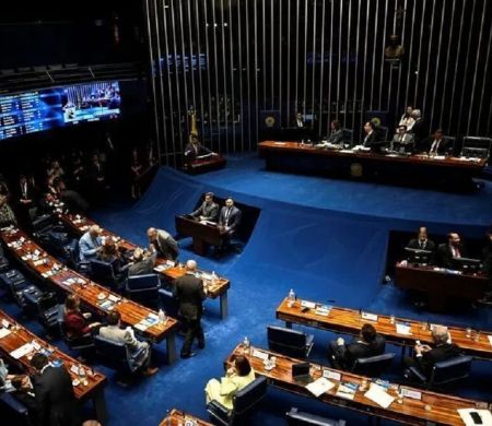 Senado quer votar nova lei do impeachment antes do recesso