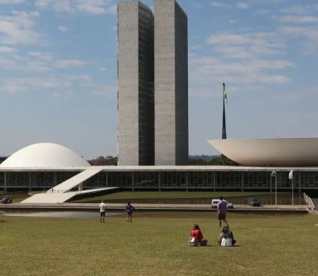 Quatro bancadas da Câmara acionam STF contra o PL da Dosimetria