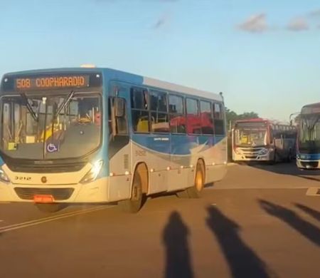 Após quatro dias de greve, ônibus voltam a circular em Campo Grande