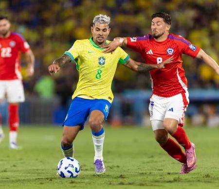 Santos faz proposta de mais de R$ 30 milhões por meia chileno Felipe Loyola