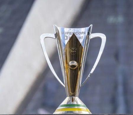 Flamengo e Corinthians vão decidir a Supercopa no Mané Garrincha&nbsp;