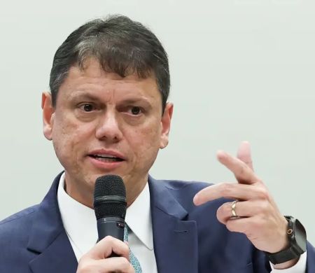 Prisão de Maduro expõe novo embate político no Brasil