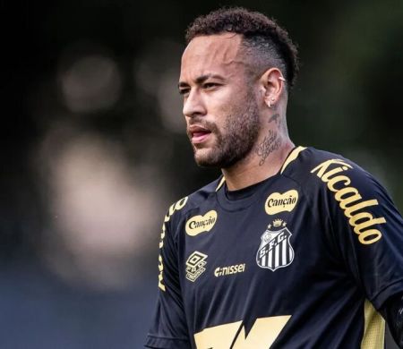 Romário da resposta direta sobre possível convocação de Neymar&nbsp;