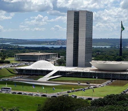 Ano legislativo começa com 24 medidas provisórias pendentes