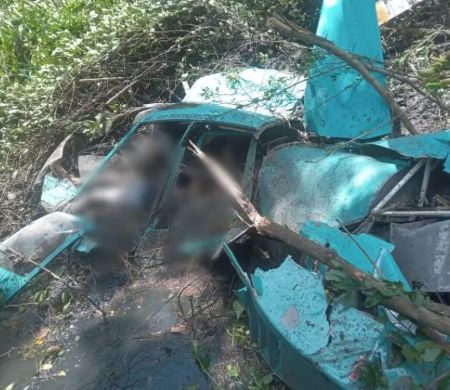 Helicóptero cai em Guaratiba, Rio, e três pessoas morrem&nbsp;