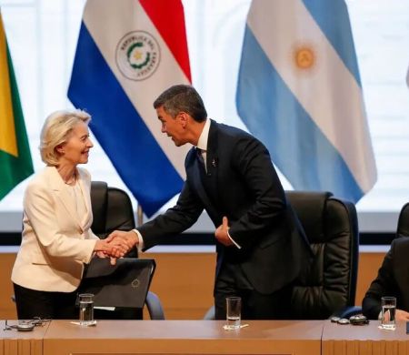 Líderes do Mercosul e da UE assinam acordo e defendem multilateralismo