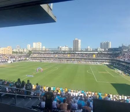 Vindo de dois tropeços, Santos recebe o Corinthians na Vila Belmiro&nbsp;