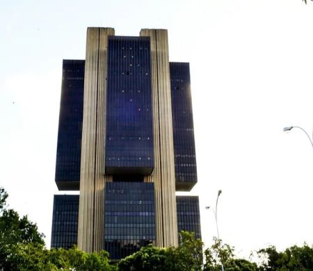 Com alguns desfalques, Copom decide hoje se mantém a Taxa Selic