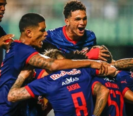 Bragantino vence Coritiba no Brasileirão e segue invicto