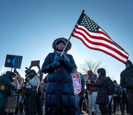 Contra o ICE, protestos ganham força e se espalham pelos EUA