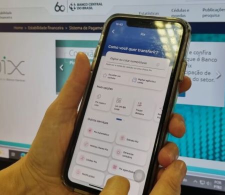 Pix passa a ser rastreado em todos os bancos para evitar golpes&nbsp;