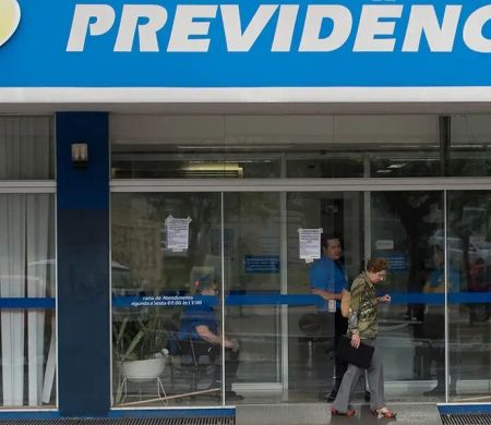 INSS volta hoje com atendimento presencial em agências do país