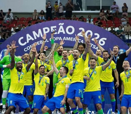 Brasil vence a Argentina no futsal e conquista 12º título da Copa América