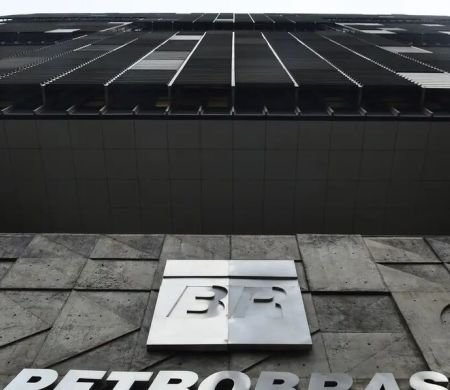 Petrobras compra 42,5% de bloco de exploração de petróleo na Namíbia