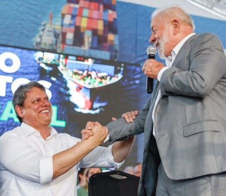 Tarcísio de Freitas decide não ir à agenda com Lula em São Paulo