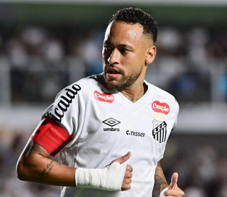 Santos goleia o Velo Clube e avança às quartas do Paulistão