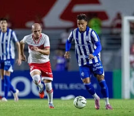 Com um jogador a menos, CRB faz 2 a 0 no CSA e sai em vantagem
