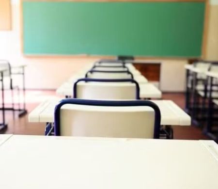 Preços sobem 0,84% em fevereiro, puxados por mensalidades escolares