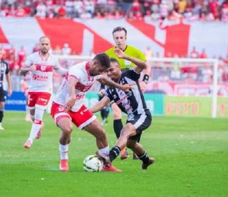 CRB faz 3 a 0 no ASA em Maceió e fica mais perto do Pentacampeonato&nbsp;