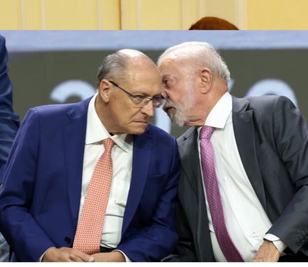 Alckmin confirma que deixará ministério no dia 4 de abril