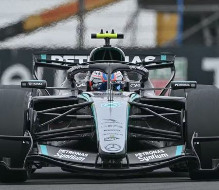 Antonelli vence a 1ª, Russel e Hamilton completam o pódio&nbsp;